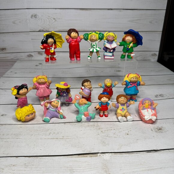 1986 Tomy Cabbage Patch Kids PVC Figures Lot of 17 Vintage Toys 2" Dolls - Picture 1 of 9